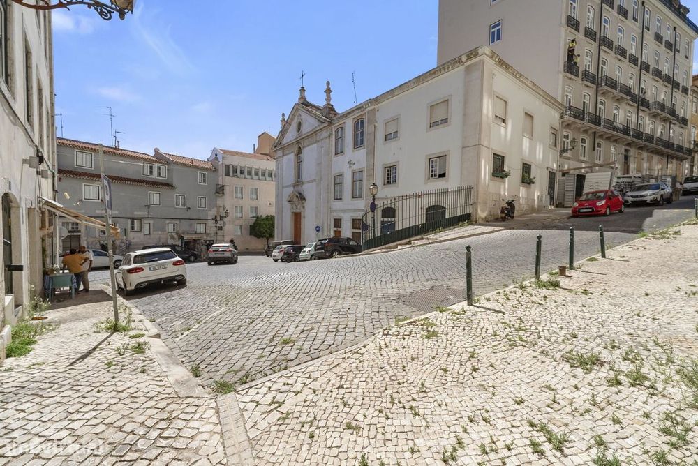 Apartamento T2 com vista, Castelo, Lisboa