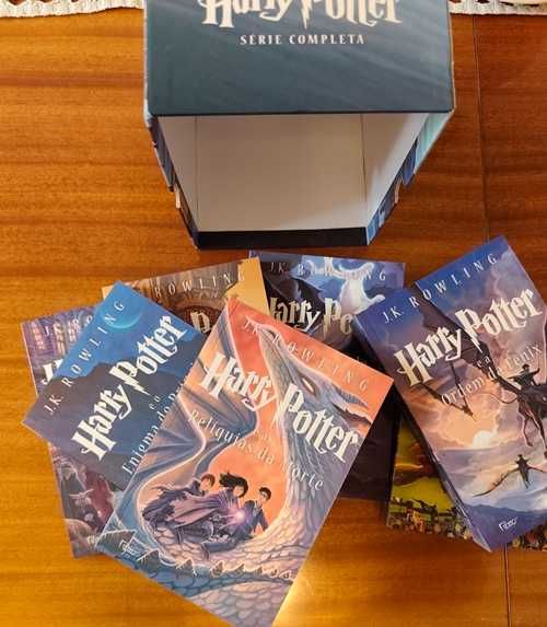 Harry Potter série 7 livros em caixa