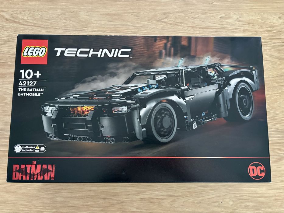 LEGO 42127 Batman Batmobile nowy zestaw