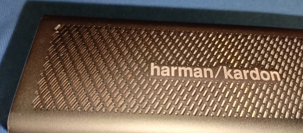 Блютуз колонка Harman Kardon.