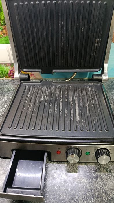 Електрогріль Zeppelin