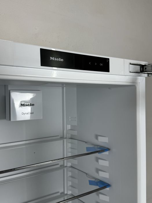 Преміум холодильник Miele K7715 E NoFrost
