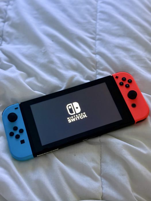 Nintendo switch neon com joycons