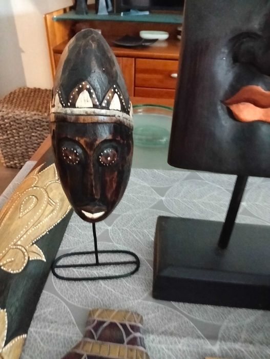 Várias peças africanas