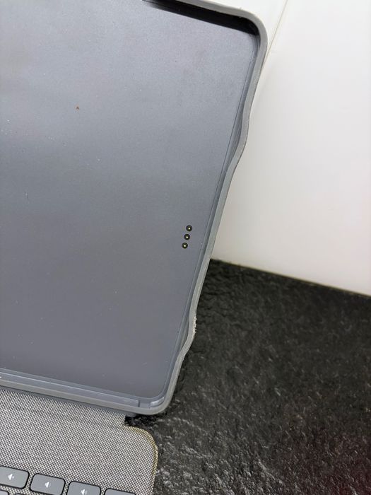 Etui z klawiaturą LOGITECH Combo Touch do Apple iPad Pro 13