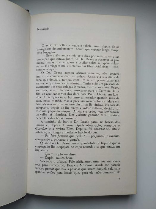 "Encontro na Praia", de Brian Moore