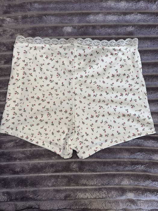 Піжама / одяг для сну