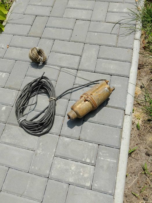 Продам глубинный насос