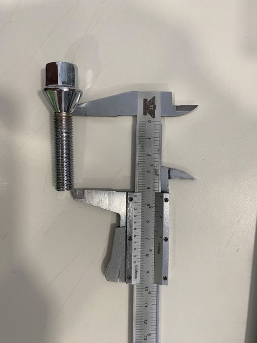 Pernes cónicos M12