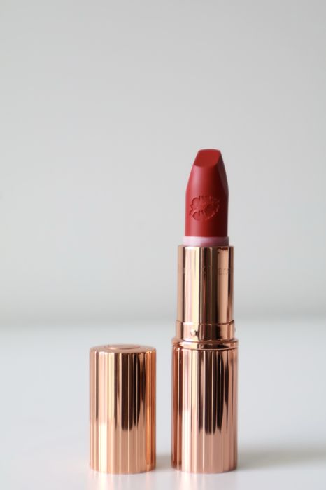 Batom Charlotte Tilbury Hot Lips Carina’s Love – PORTES INCLUÍDOS