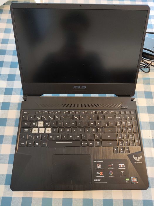 Vendo/troco Portátil Asus TUF FX505DD Gaming 16Gb AMD Ryzen 7