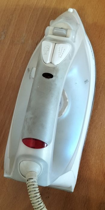 Продається утюг ZELMER