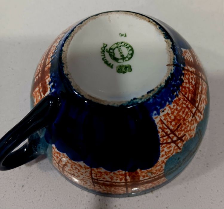 Bule e 2 chávenas da louça de Sacavém