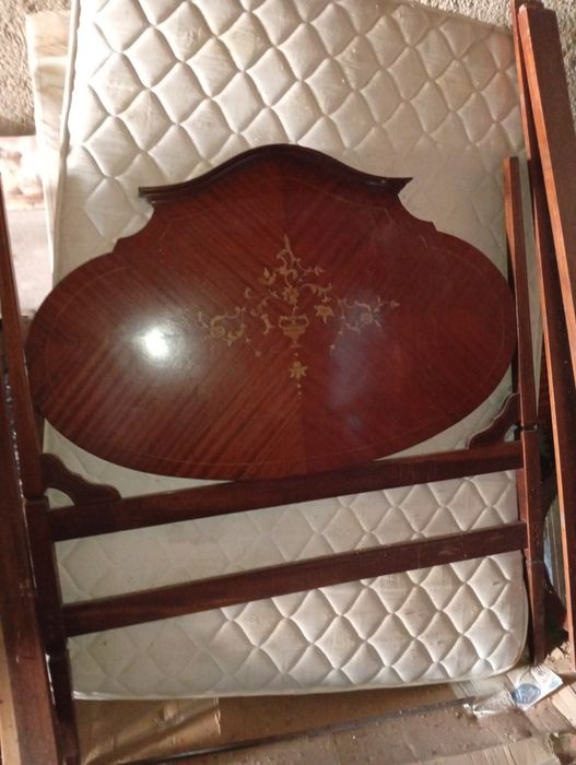 Cama de casal estilo D.Maria