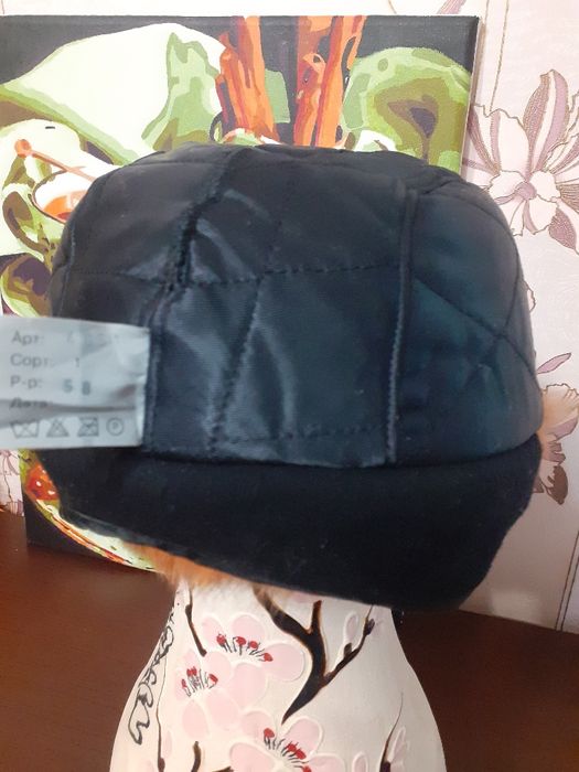 Меховой берет. Вставка кожа.