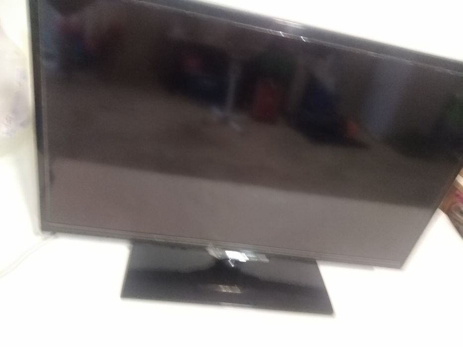 smart tv samgsun 32'' avariada