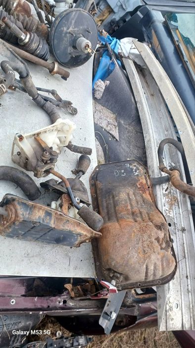 Балка тяга рычаг Тойота карина е TOYOTA CARINA E  CELICA