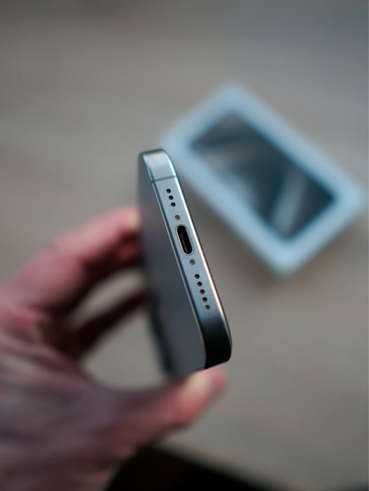 Стан нового. Iphone 15 Pro 128 Ggb