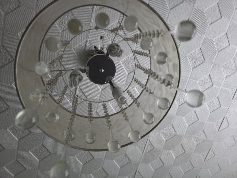 Sprzedam lampe z krysztalkami