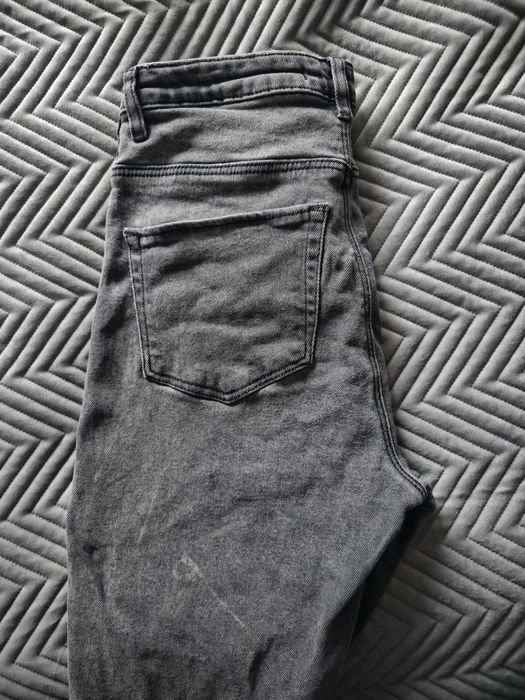 szare spodnie z lampasami, Cropp, 36