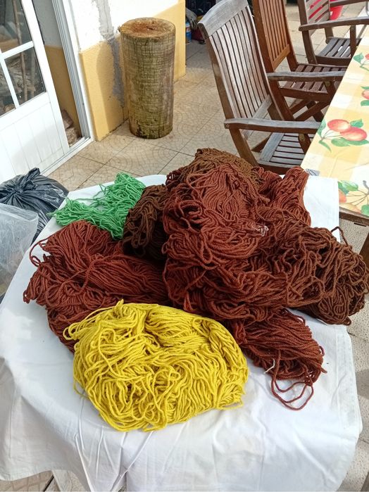 Diversos novelos de Lã