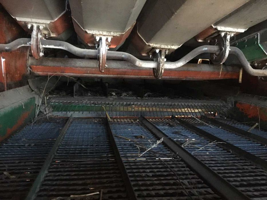 Комбайн ДОН 1500