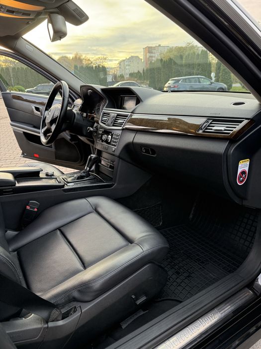 Продам своє авто Mersedes E w212