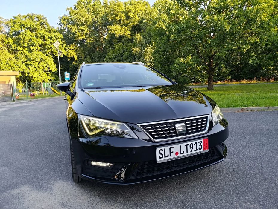 Seat Leon 1.4 TSI 150 km Xcellence- Panorama-Ledy-DSG-Radar-Alcantara