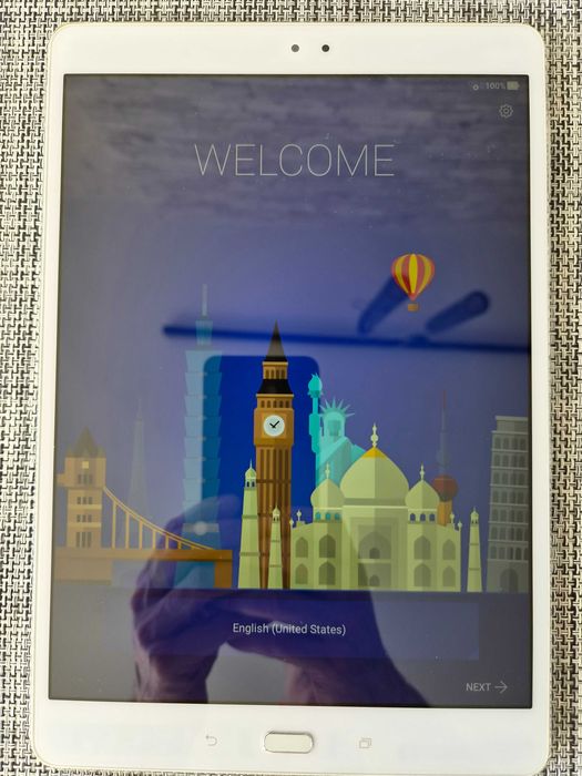 Планшет Asus ZenPad 3S 10 9.7" 2K + чохол з Bluetooth-клавіатурою