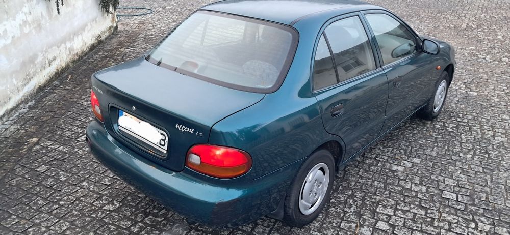 Hyundai Accent 1.3 gasolina