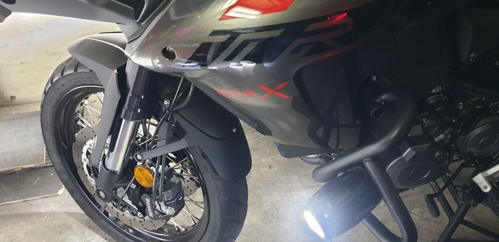 Mota benelli 502 trkx como nova