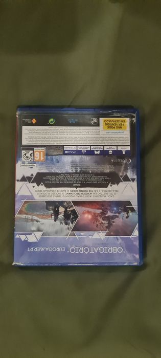 Jogo da PS4 semi  novo