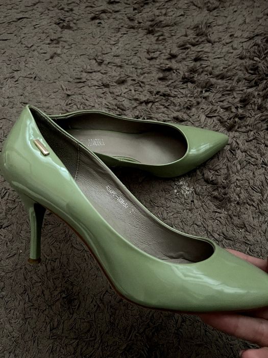 Продам туфлі-човники