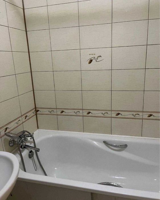 Продам 1 ком квартиру рову Шампанский