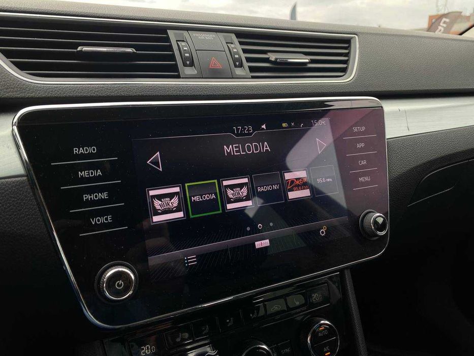 Skoda Superb 2019 Official