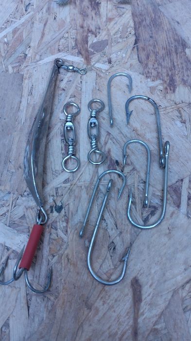 Artigos de pesca.  Vários