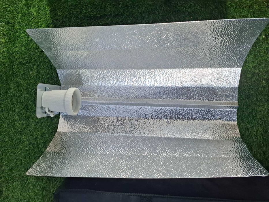 Armário de Cultivo e todo Equipamento relativo.
