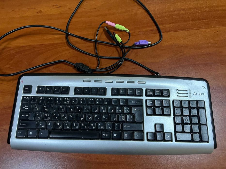 Породам комп’ютер (системний блок) в робочому стані