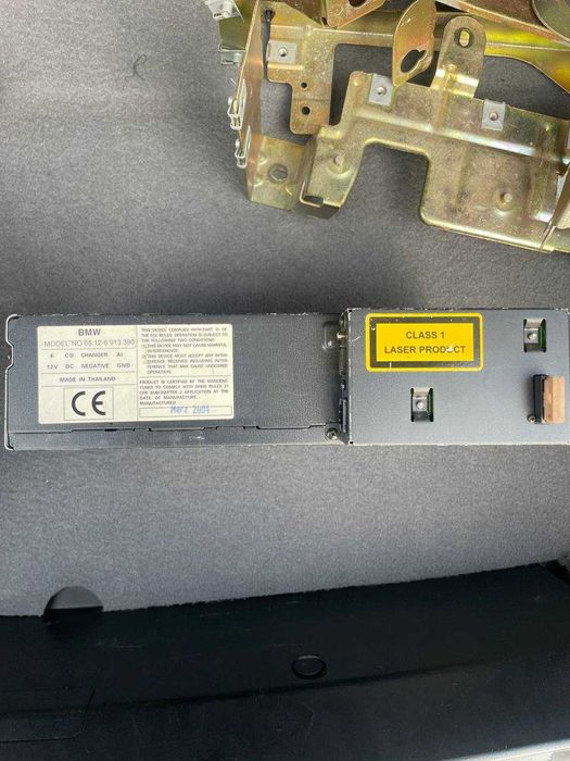 CD-чейнджер BMW (на 6 дисков) с креплением