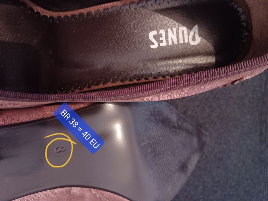 BAIXOU O PREÇO!!! 2,99€!!! Bonito Sapato salto alto, tipo Scarpin.