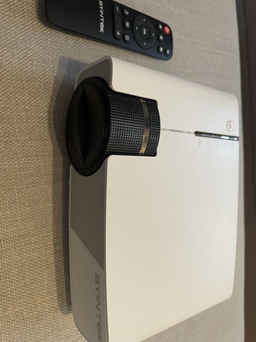 Projetor Byntek K1