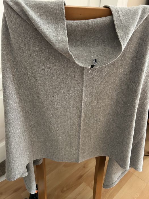 Poncho typu golf kaptur szal