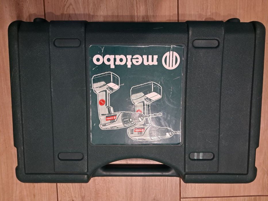 Шуруповерт Metabo