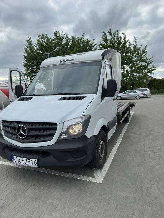 Autolaweta przewoz aut i nie tylko pomoc drogowa 24/7