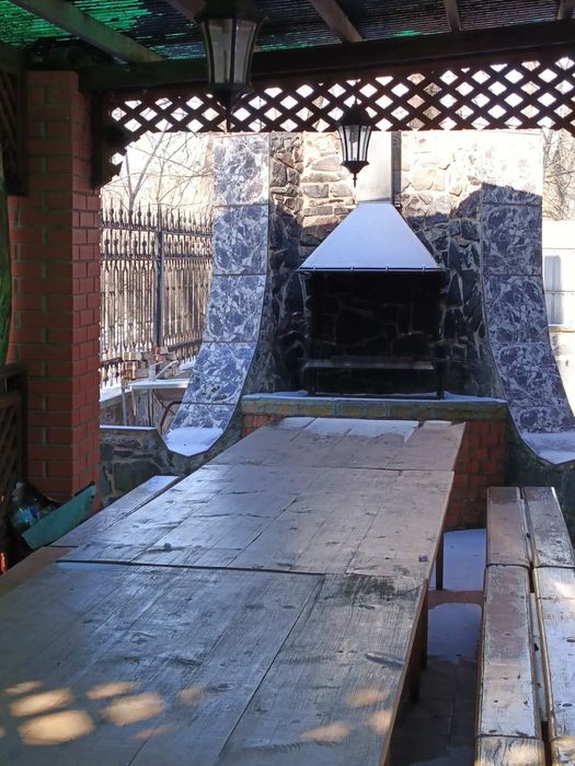 Продам гостьовий комплекс з сауною, басейном с.Войнівка