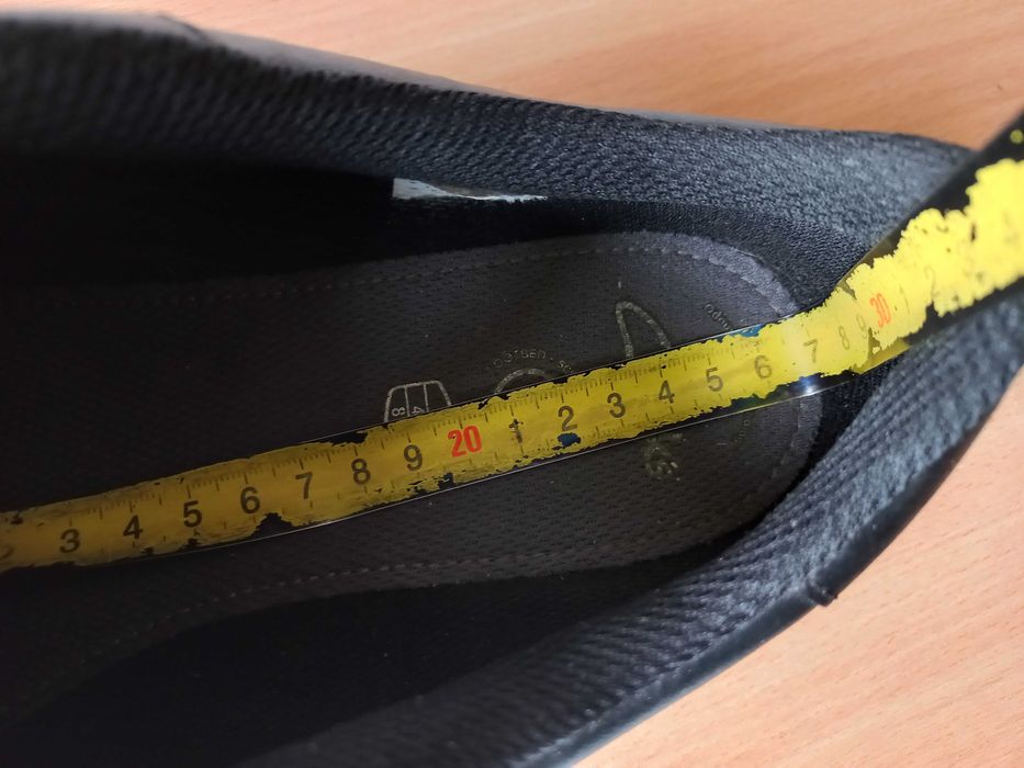 Класні шкіряні кросівки Clarks Scape Flare 42 р. устілка 27 см.