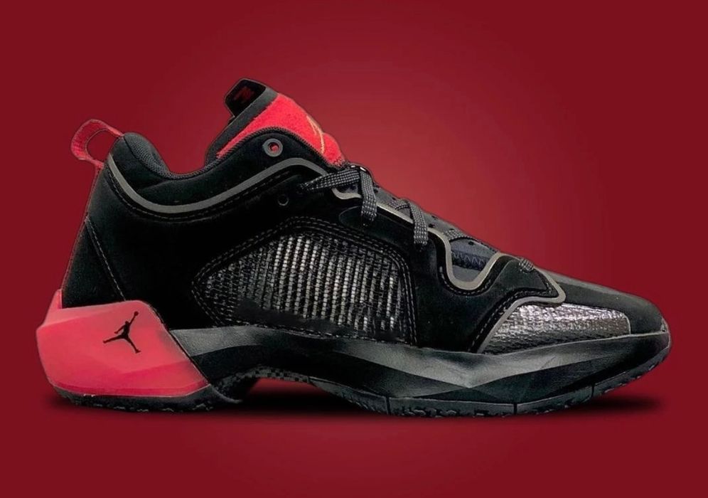Кросівки Air Jordan 37 XXXVII Low - Bred - DQ4122-007 (Оригінал) Нові !