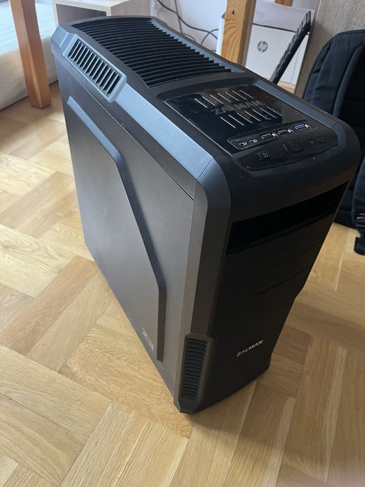 Obudowa komputera PC Zalman Z3 czarna + nagrywarka DVD LG czarna