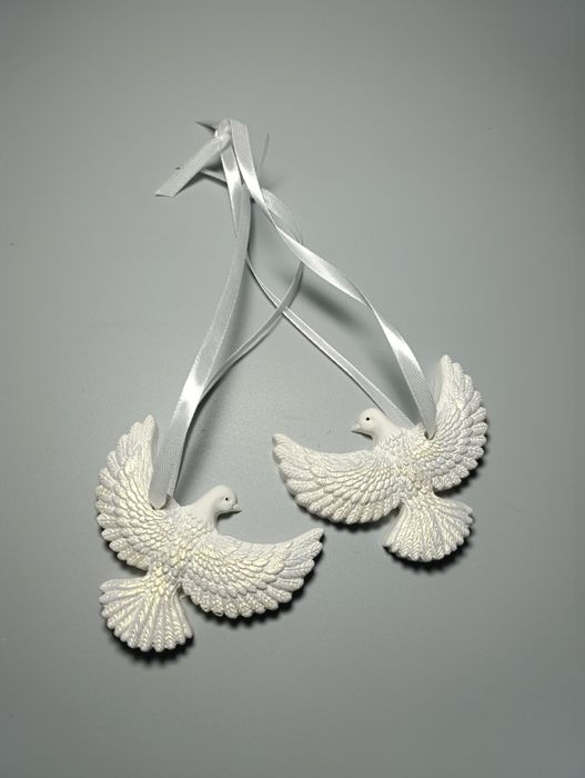 Ялинкова прикраса - пара голубів з гіпсу, гіпсові фігурки.