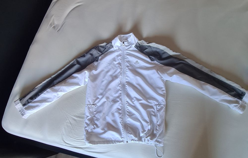 Casaco adidas branco e cinzento
